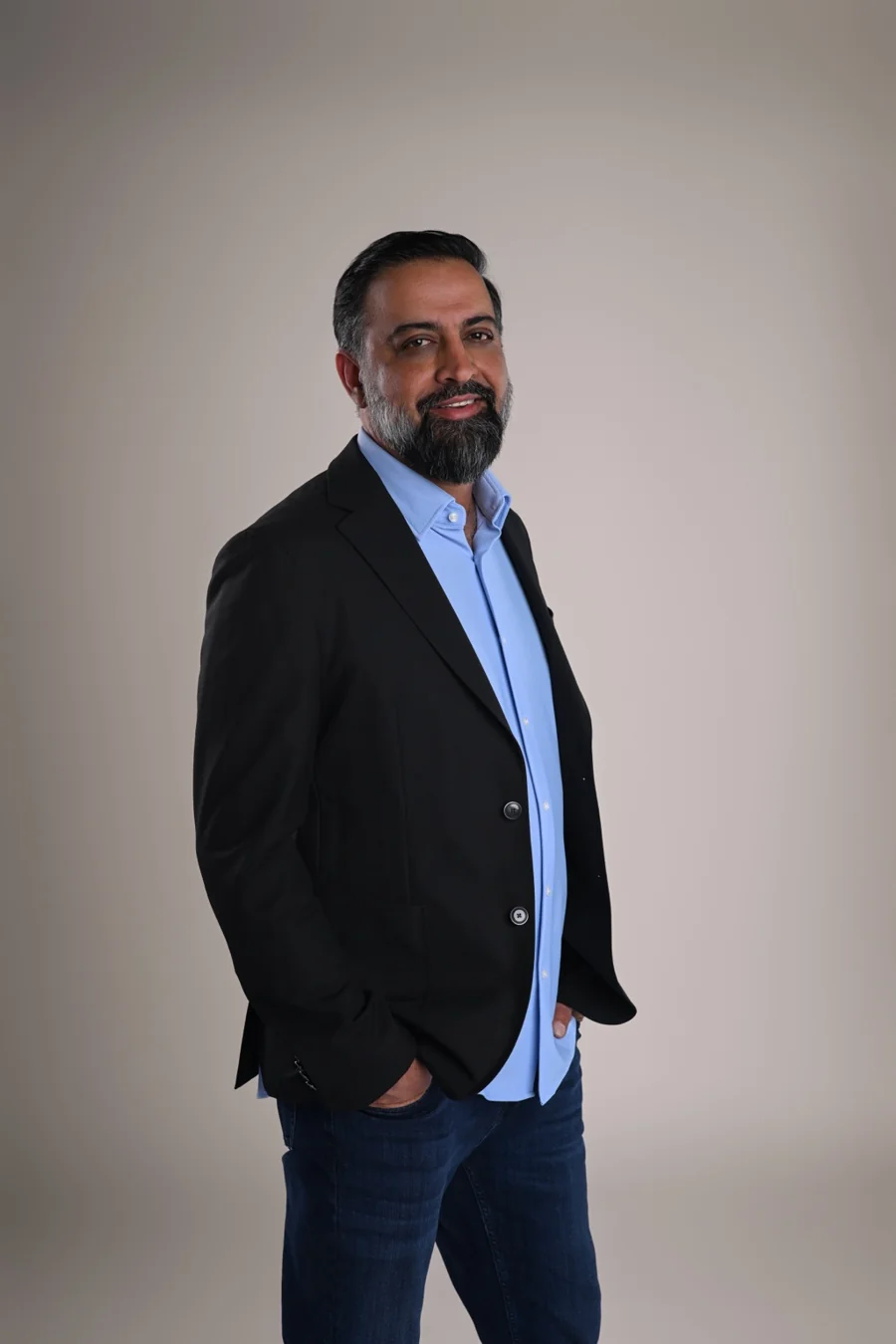 Shahram Sondi, real estate and mortgage broker